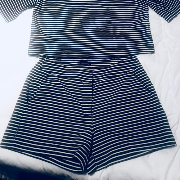 CYNTHIA ROWLEY SHORTS - Picture 2 of 2